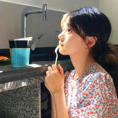 丈夫们，女人们，情人们