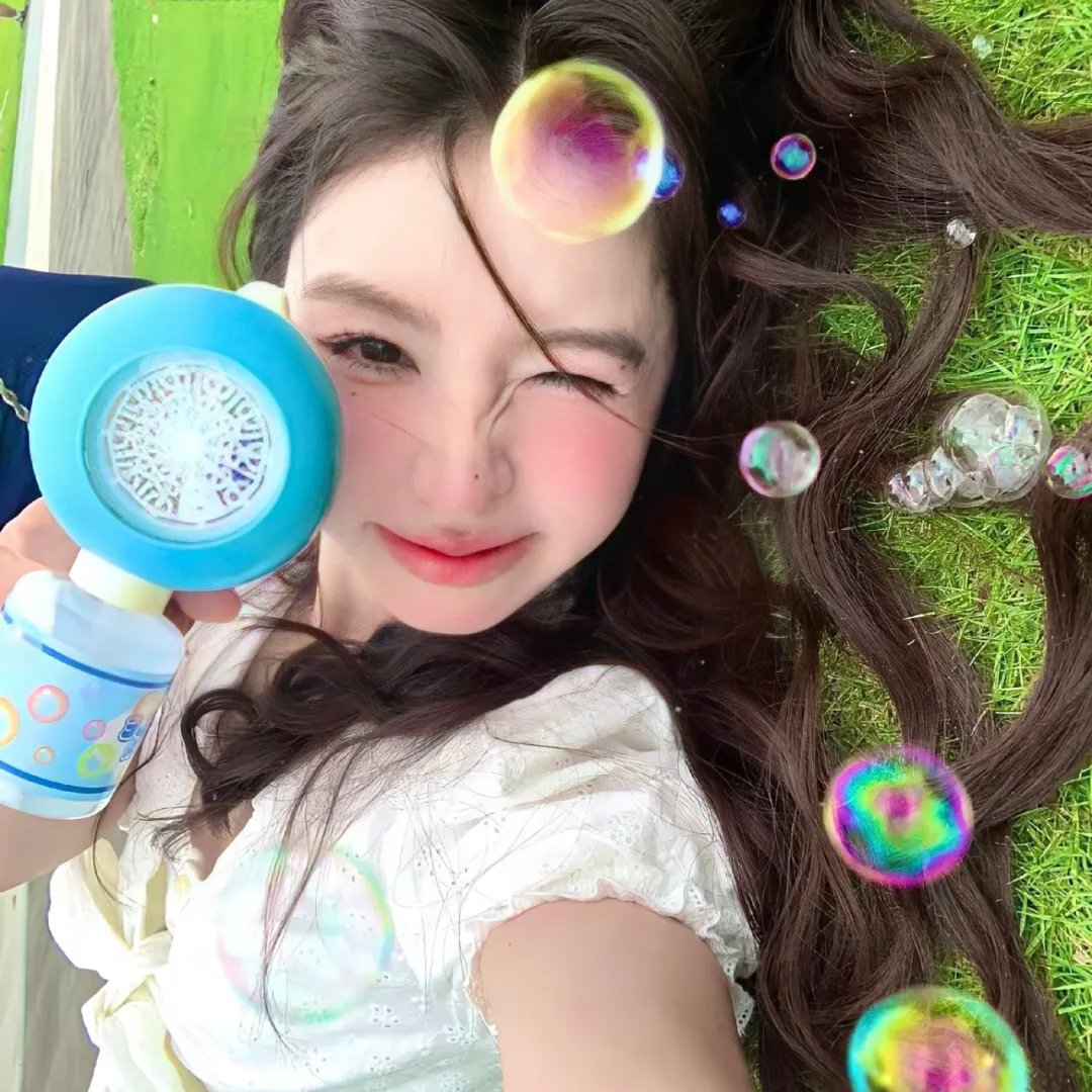 粉红火鹤的神秘凝视